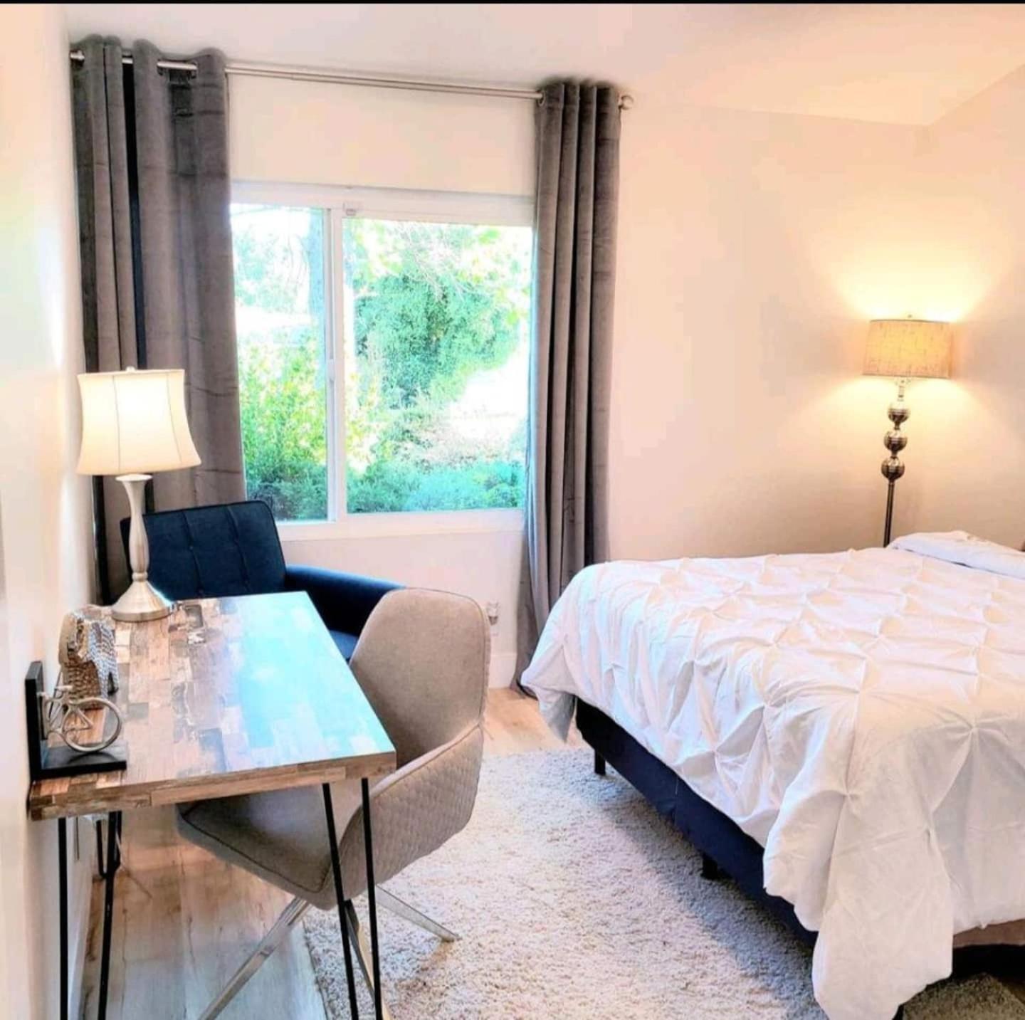 Spacious 4Bed 2Bath, Gated Pool, Wi-Fi, Garage Villa Los Angeles Bagian luar foto