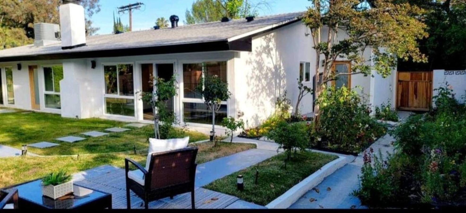 Spacious 4Bed 2Bath, Gated Pool, Wi-Fi, Garage Villa Los Angeles Bagian luar foto